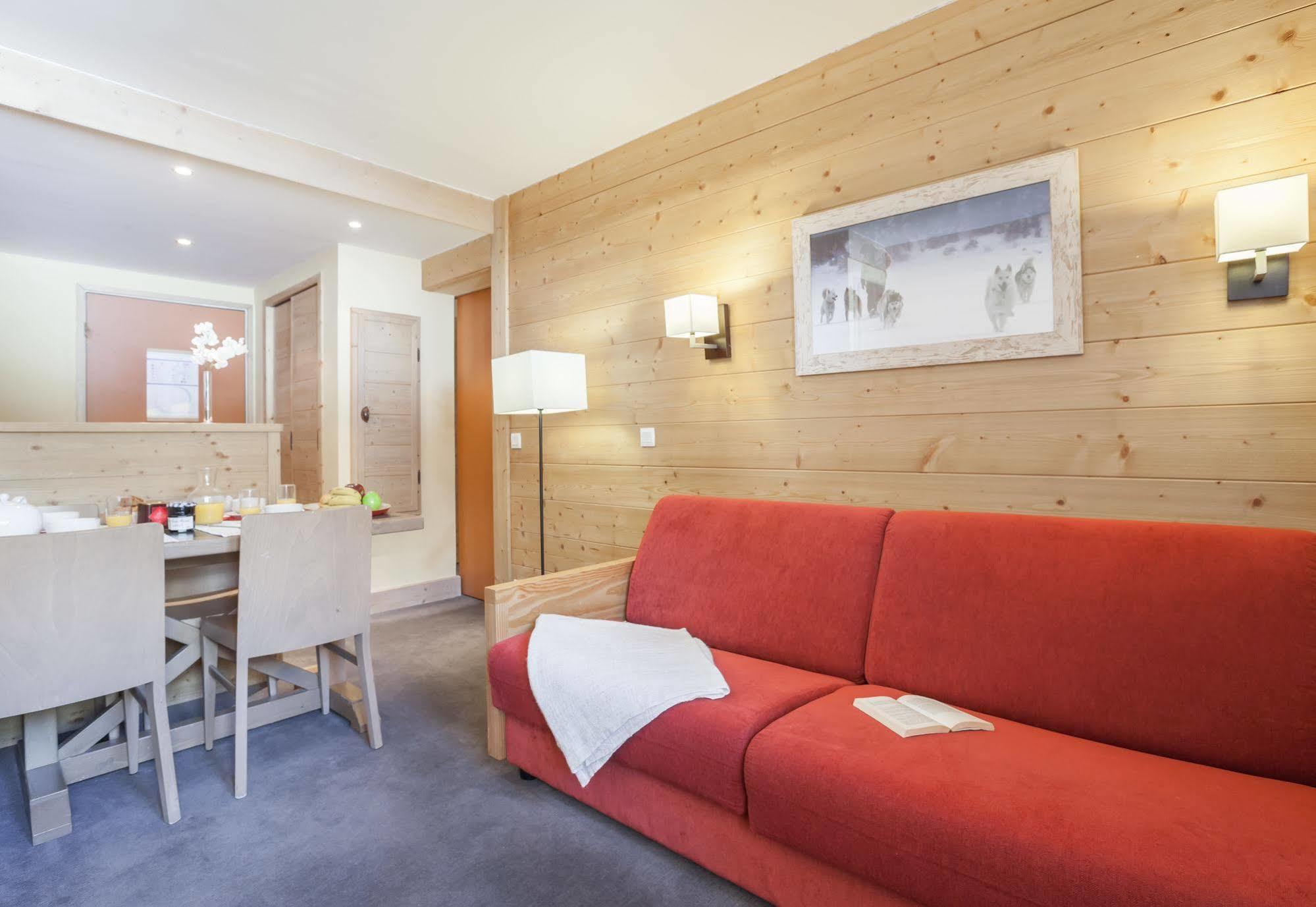 Residence Pierre & Vacances Aconit Сен-Мартен-дьо-Белвил Екстериор снимка
