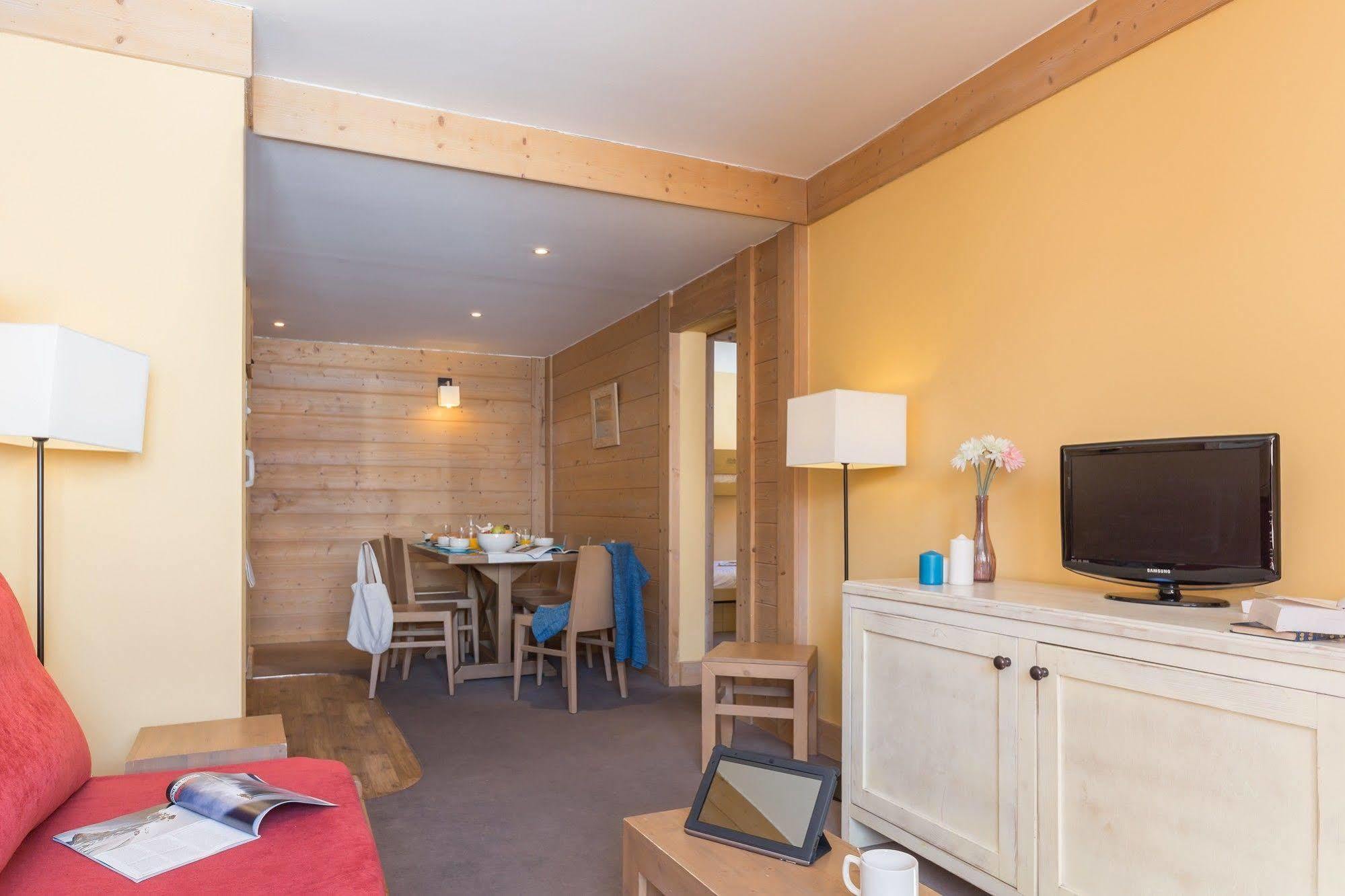Residence Pierre & Vacances Aconit Сен-Мартен-дьо-Белвил Екстериор снимка