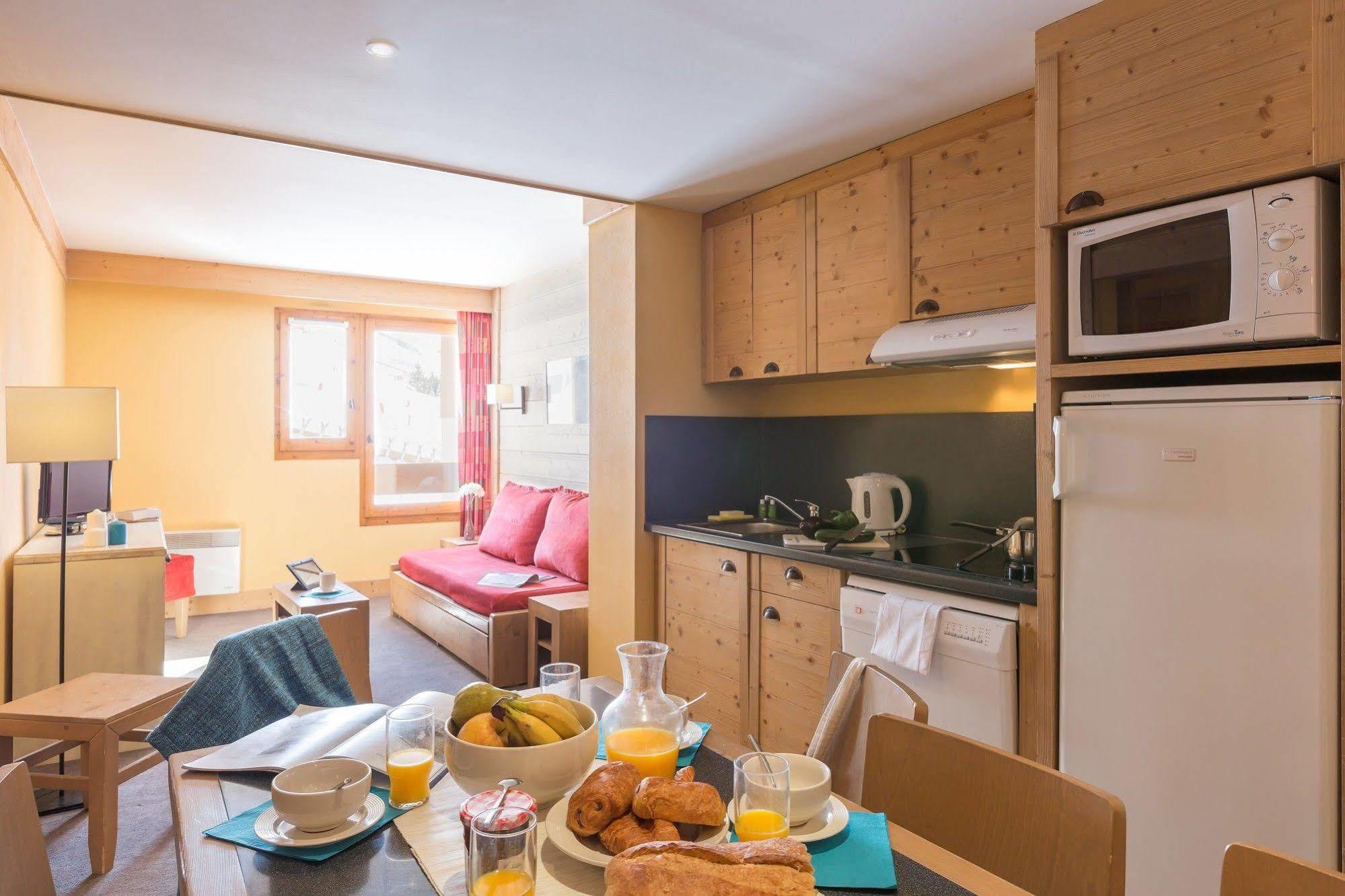 Residence Pierre & Vacances Aconit Сен-Мартен-дьо-Белвил Екстериор снимка