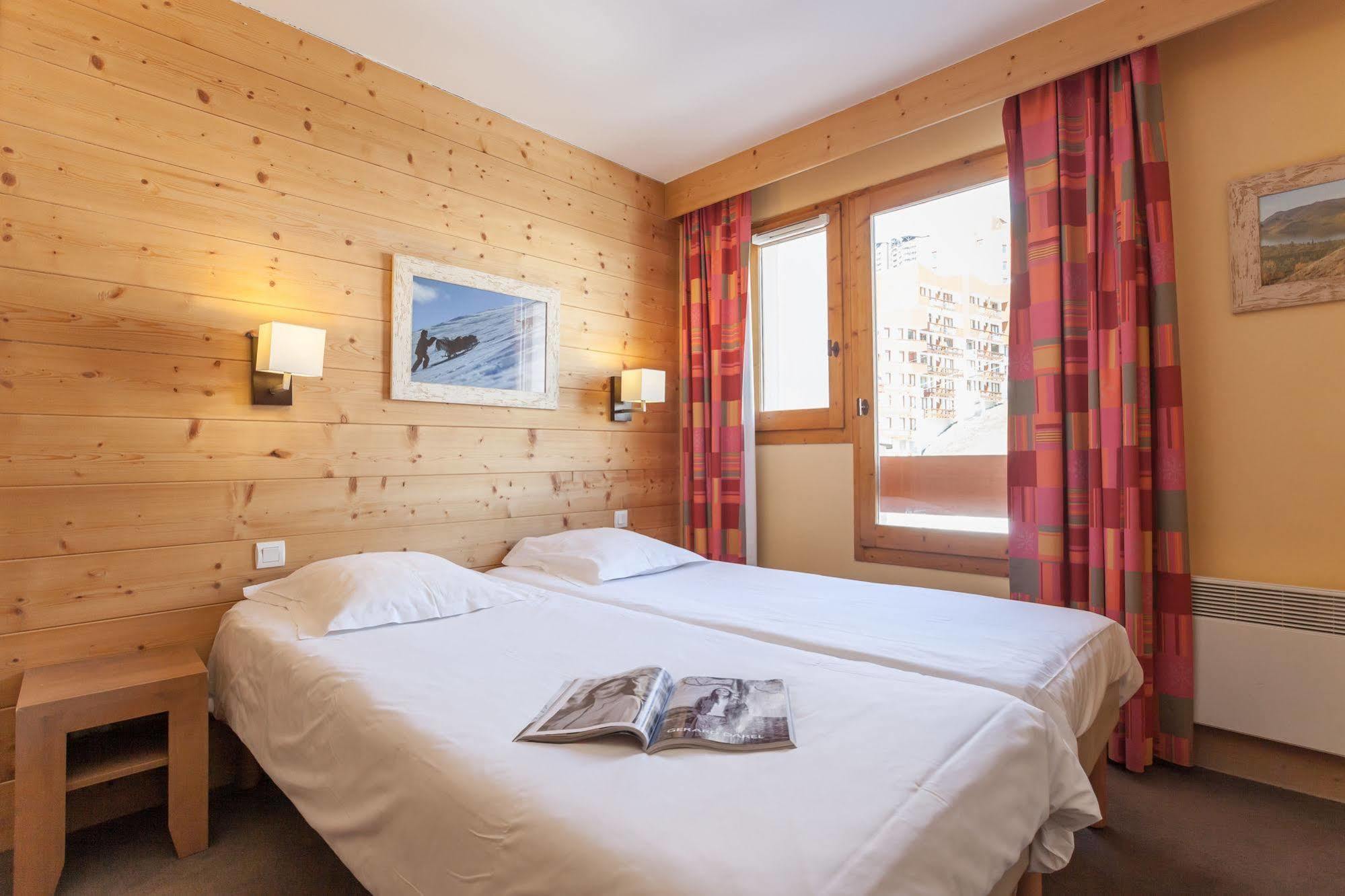 Residence Pierre & Vacances Aconit Сен-Мартен-дьо-Белвил Екстериор снимка