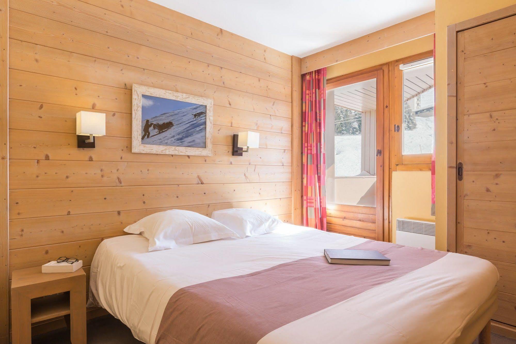 Residence Pierre & Vacances Aconit Сен-Мартен-дьо-Белвил Екстериор снимка